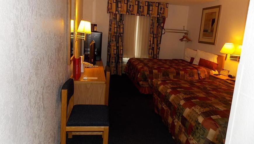 Norwood Inn Minneapolis Roseville Dış mekan fotoğraf