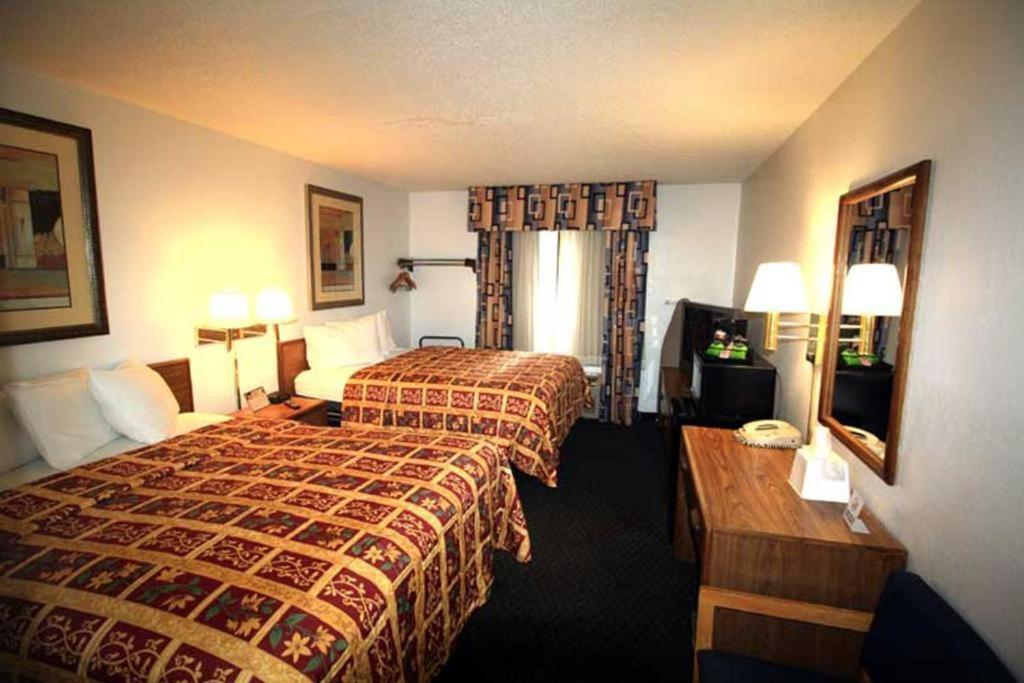 Norwood Inn Minneapolis Roseville Dış mekan fotoğraf